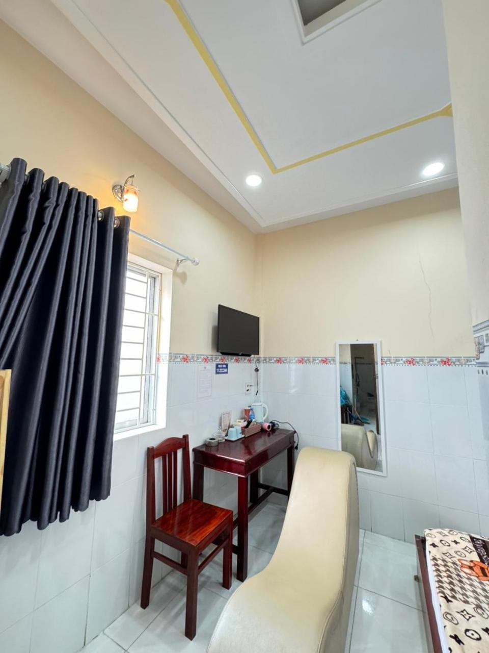 Nha Nghi Thanh Xuan- Co Cho Thue Xe May Va Xuat Hoa Don Ap Dong An Extérieur photo